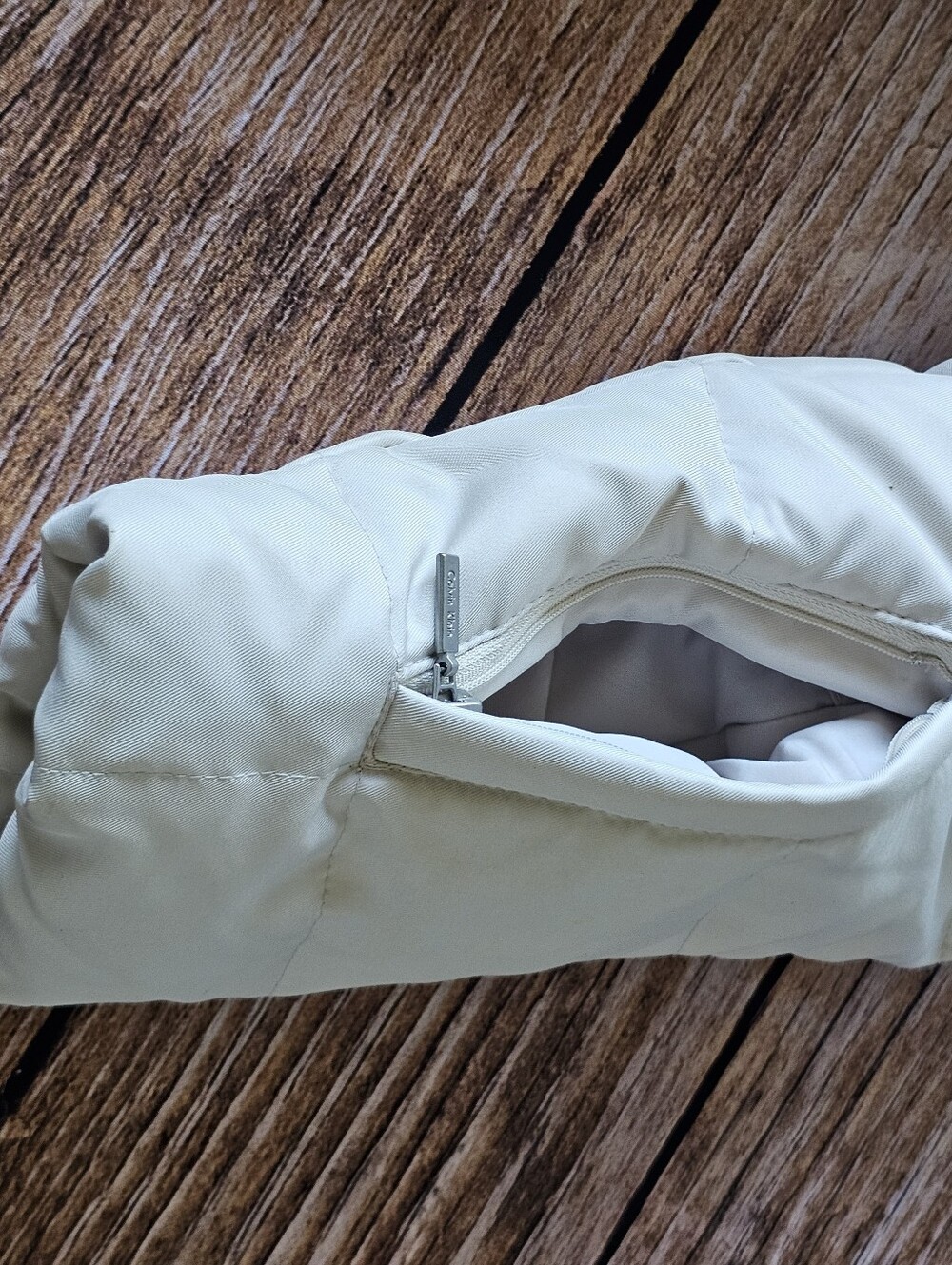 Calvin Klein Duck Down Puffer Jacket XS Ivory Genuine Raccoon Fur Trim EUC - Picture 12 of 12